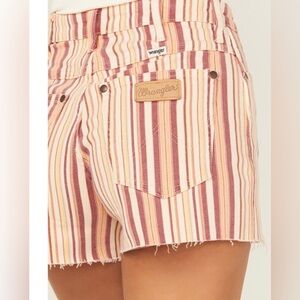 Wrangler  Natalie high rise  cut off shorts multicolor stripes size27/3